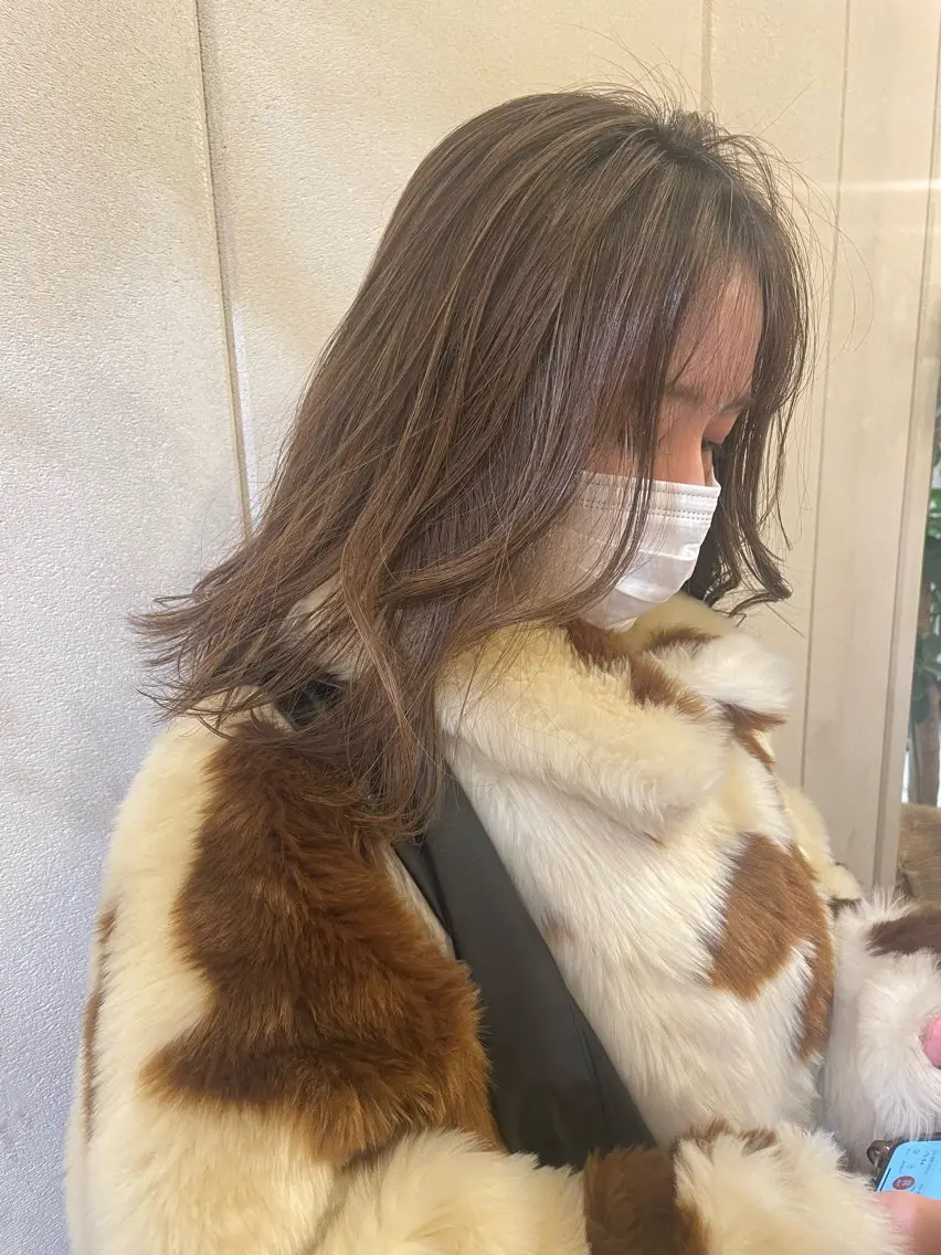 ミディアム カラー ベージュカラー ショコラベージュ カット ヘアカラー 狩野 羅夢のヘアスタイル