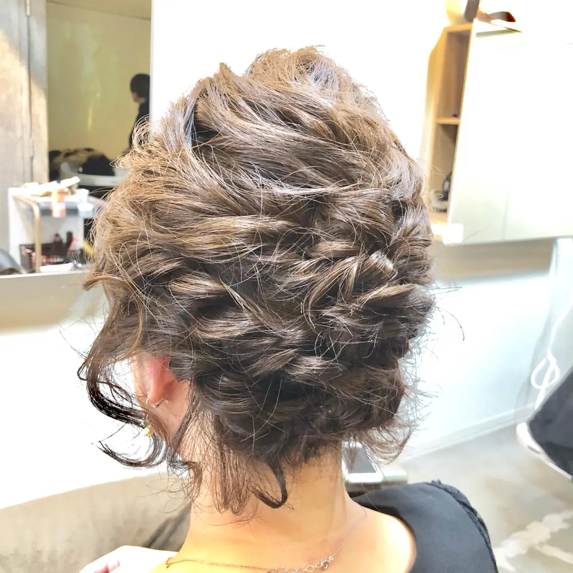 ミディアム カラー ヘアアレンジ 石川 友美のその他イメージ