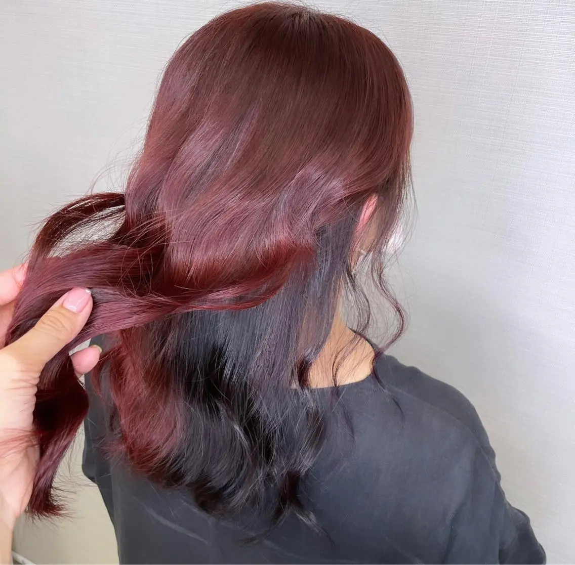 ロング パープルカラー 近藤 楓花のヘアスタイル