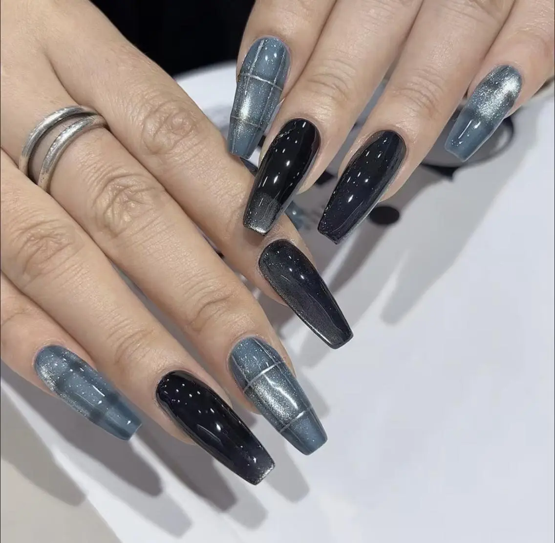 ネイル ハンドネイル エリ🫧 nail池袋東口のネイルデザイン