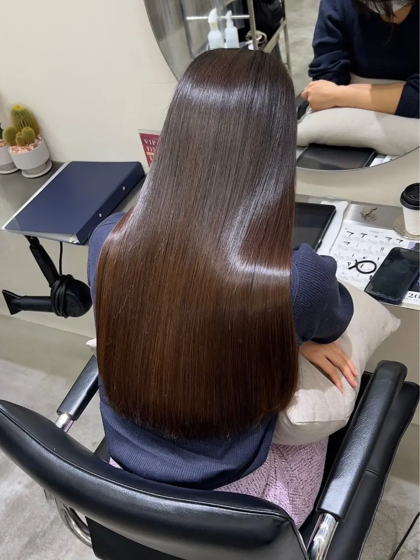 ロング パーマ 縮毛矯正 前囿 真桜のヘアスタイル