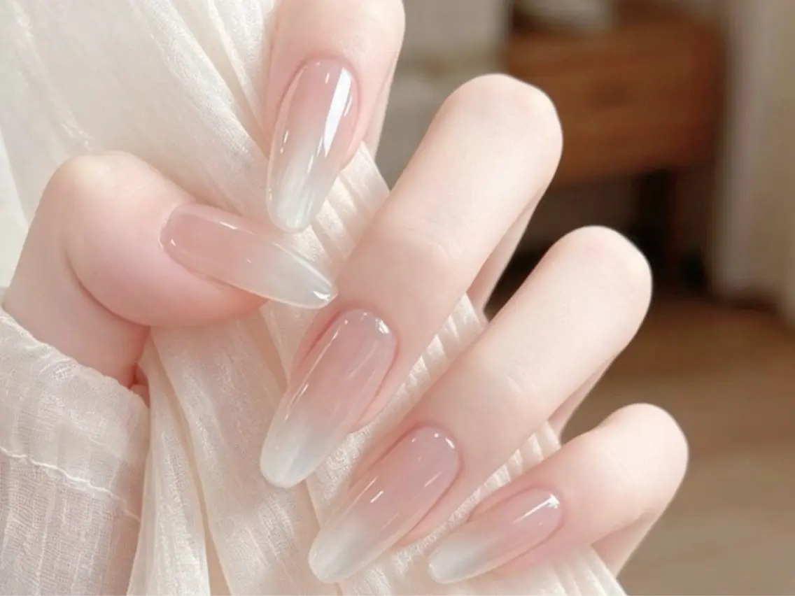 ネイル アートネイル オーロラネイル チークネイル 長さ出し フレンチネイル ハンドネイル ハンドケア Yumi Nail Seiのネイルデザイン