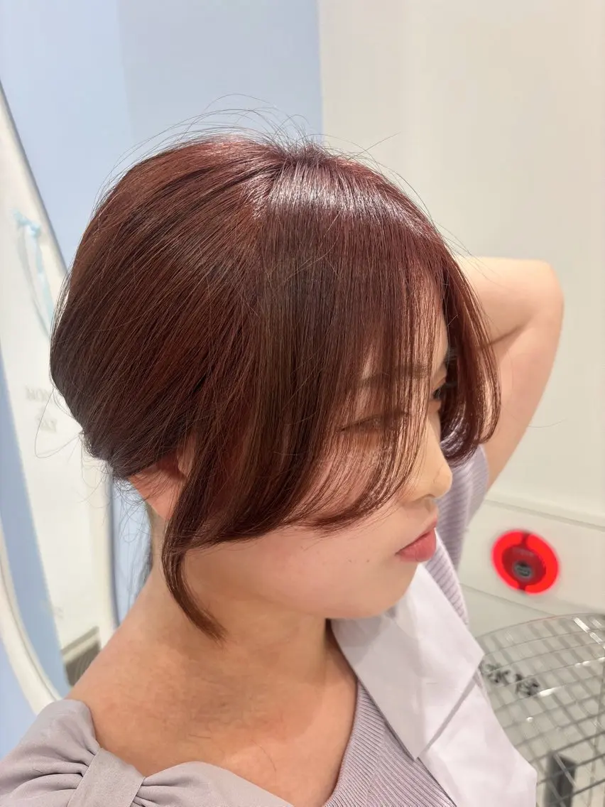 ロング 🩵yuki/栄駅/ レイヤー／ハイトーンのヘアスタイル