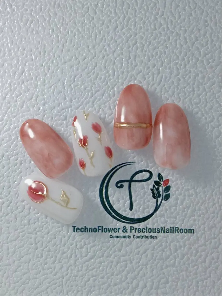 ネイル フラワーネイル precious nail roomのネイルデザイン