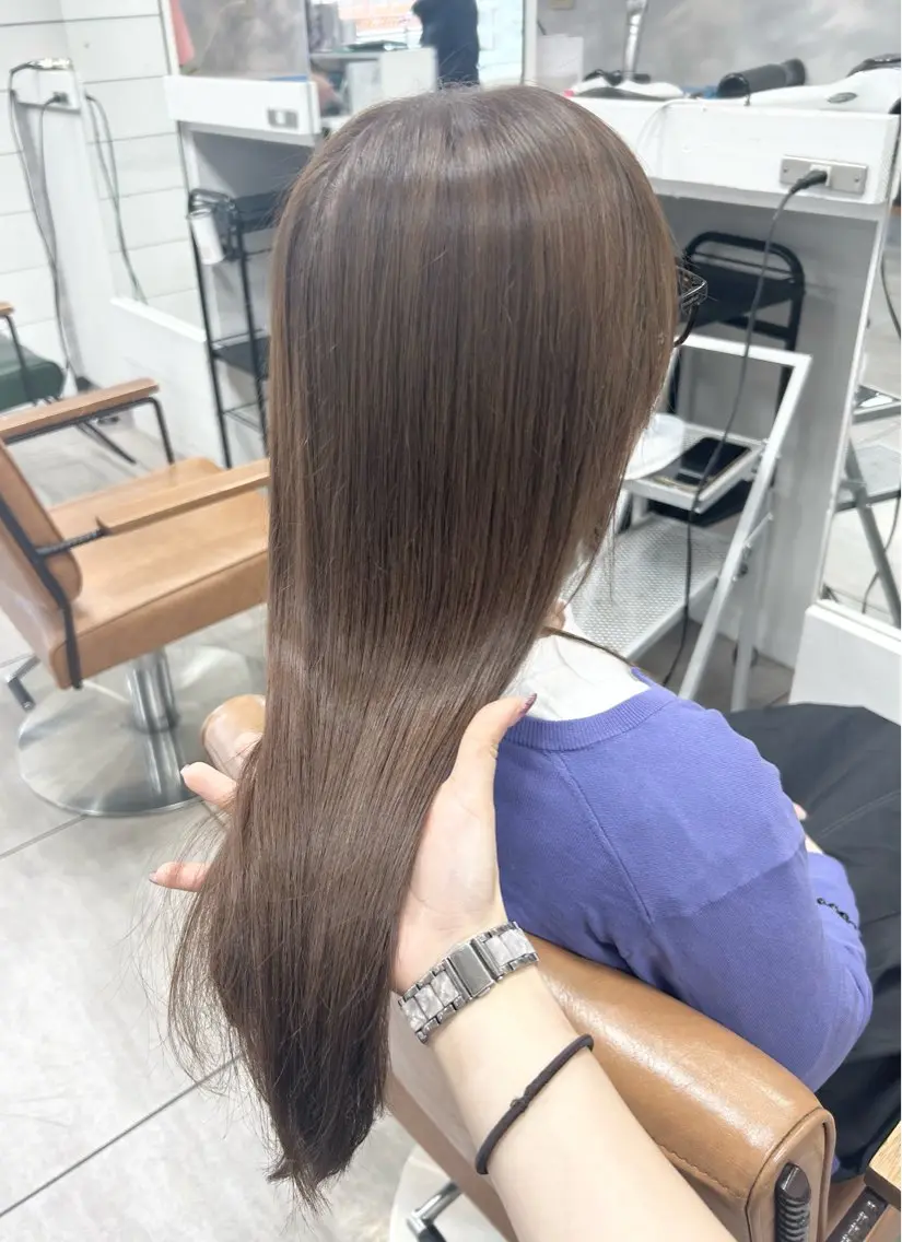 ロング レイヤー/艶髪カラー 森本くるみのヘアスタイル
