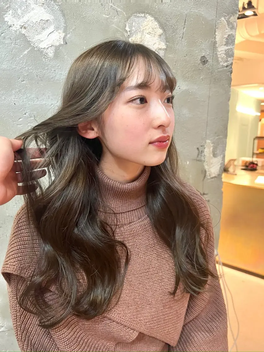透明感のあるワンカラー🫒＋キューティクル補修トリートメント✨の写真