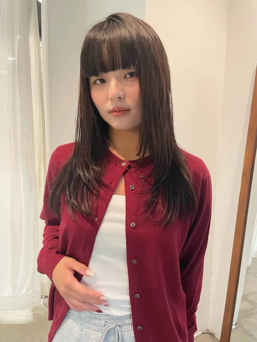 ロング レイヤーカット 熊崎 葵のヘアスタイル