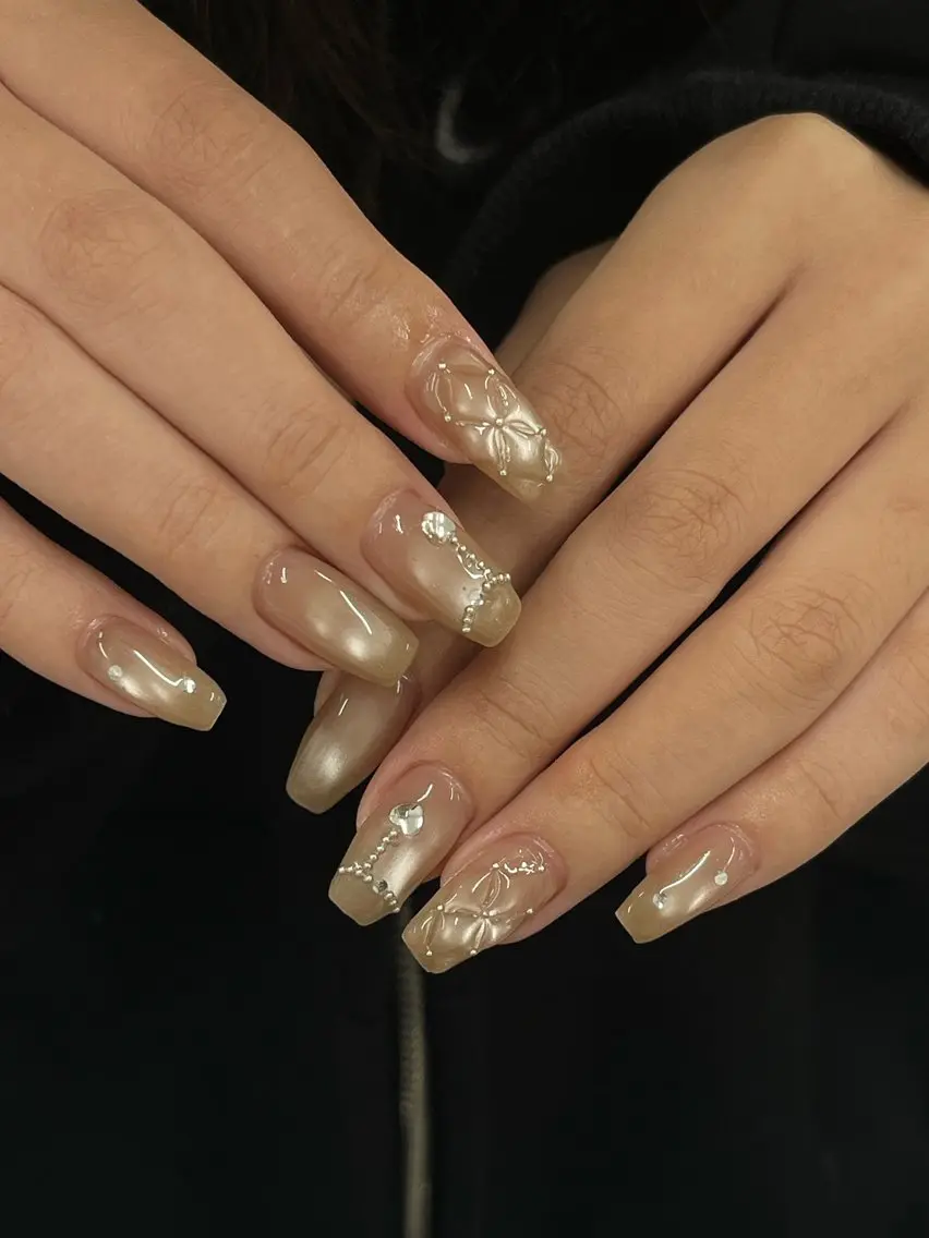 ネイル ハンドネイル schon 🎀saraのネイルデザイン