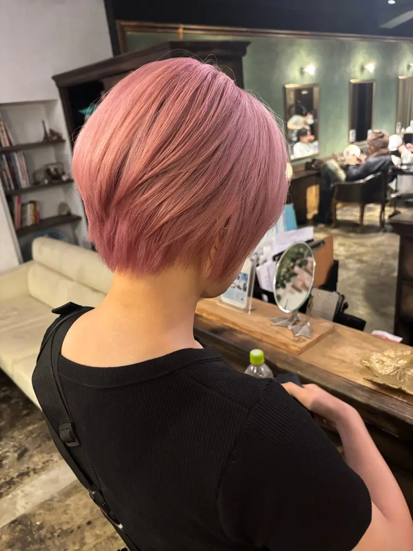 カラー ブリーチ ケアブリーチ ピンクカラー マンツーマン 半個室サロン中田大喜のヘアスタイル
