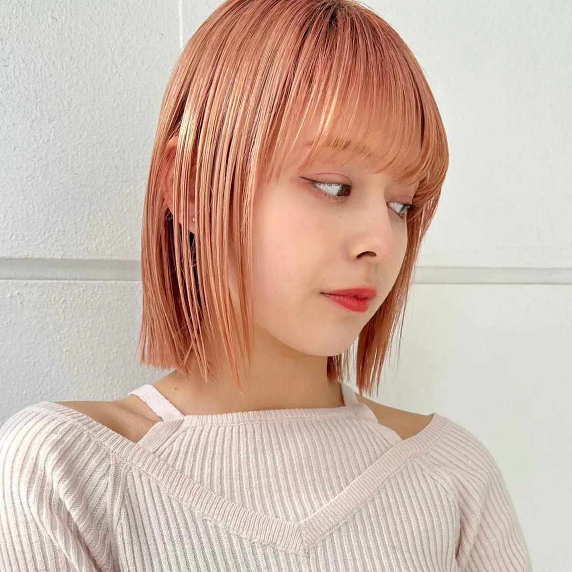 ミディアム カラー ハイトーンカラー オレンジピンク ボブ ✨️今だけ無料✨️ 鶴田みなみのヘアスタイル