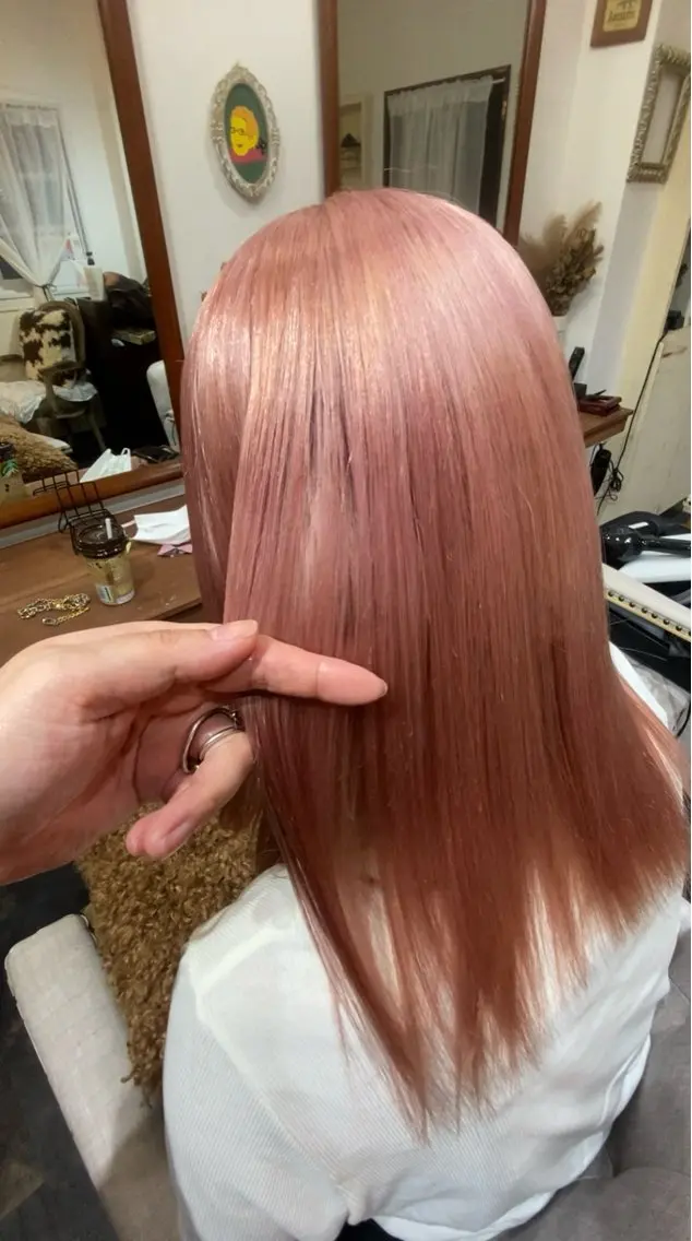 ロング カラー ベージュカラー ブリーチ ピンクカラー ピンクベージュ Ruri hair magomusumeのヘアスタイル