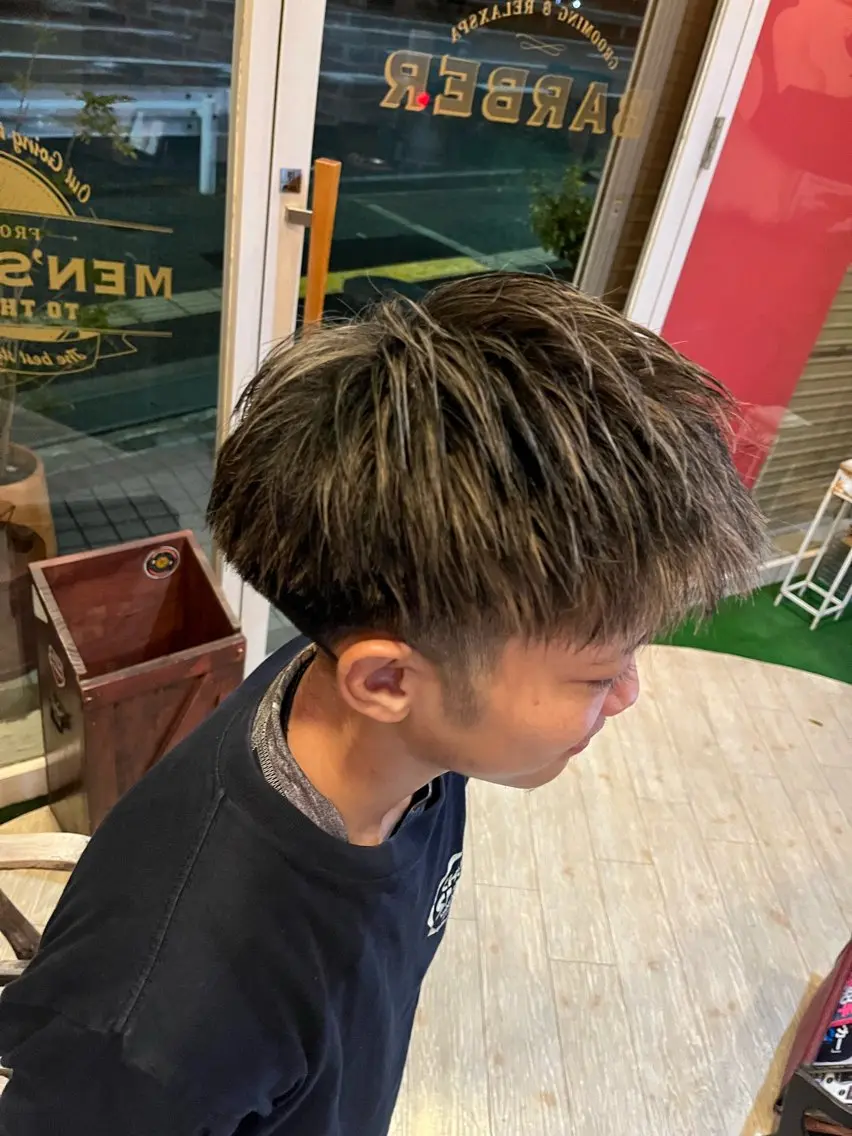【営業後限定】メンズカット+ハイライト+オンカラー ※当店にお客様として来られたことのある方は対象外の写真