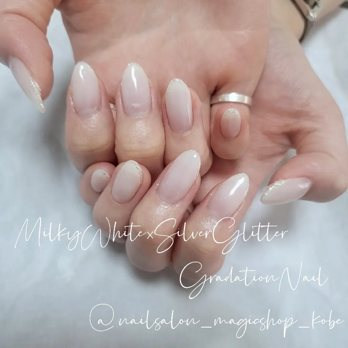 ネイル ジェルネイル グラデーション ラメ(グリッター) シルバー ソフトジェル ハンドネイル Nailsalon MagicShopのネイルデザイン