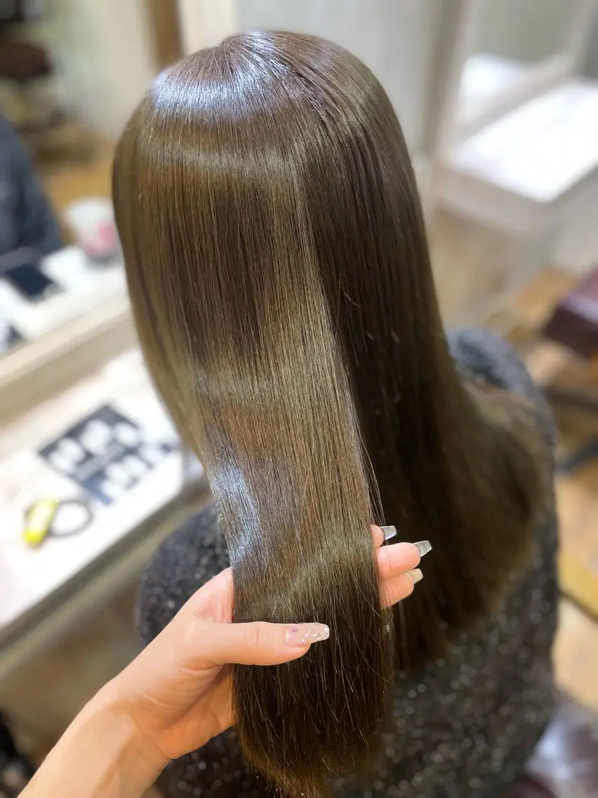 🎀5.6月限定🎀髪質改善ULTOWAトリートメント➕低ダメージカラー➕メンテナンスカット(2cm以内)の写真