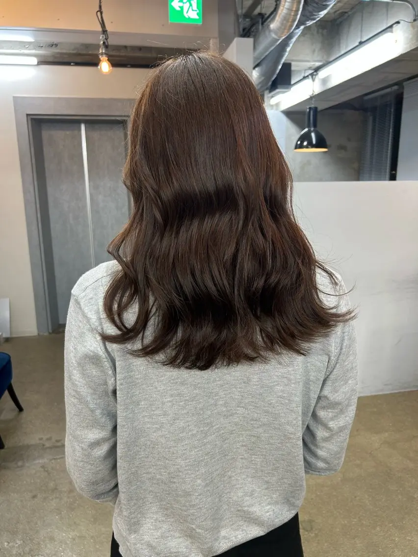 ミディアム サワムラ ソナタのヘアスタイル