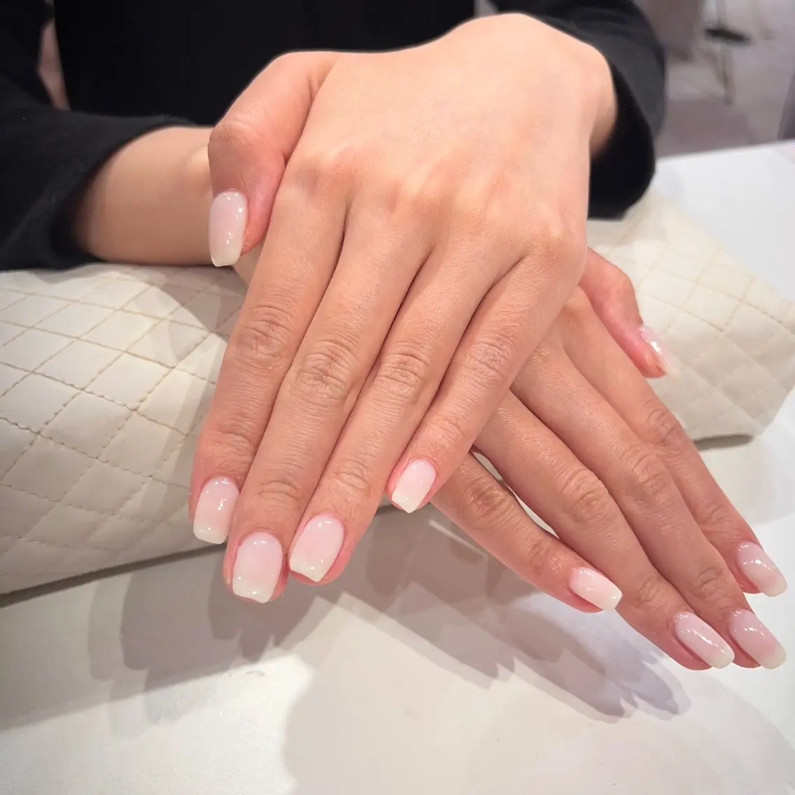ネイル ワンカラーネイル ホワイト SHELL NAIL 🐰ｎｏａ🐶のネイルデザイン