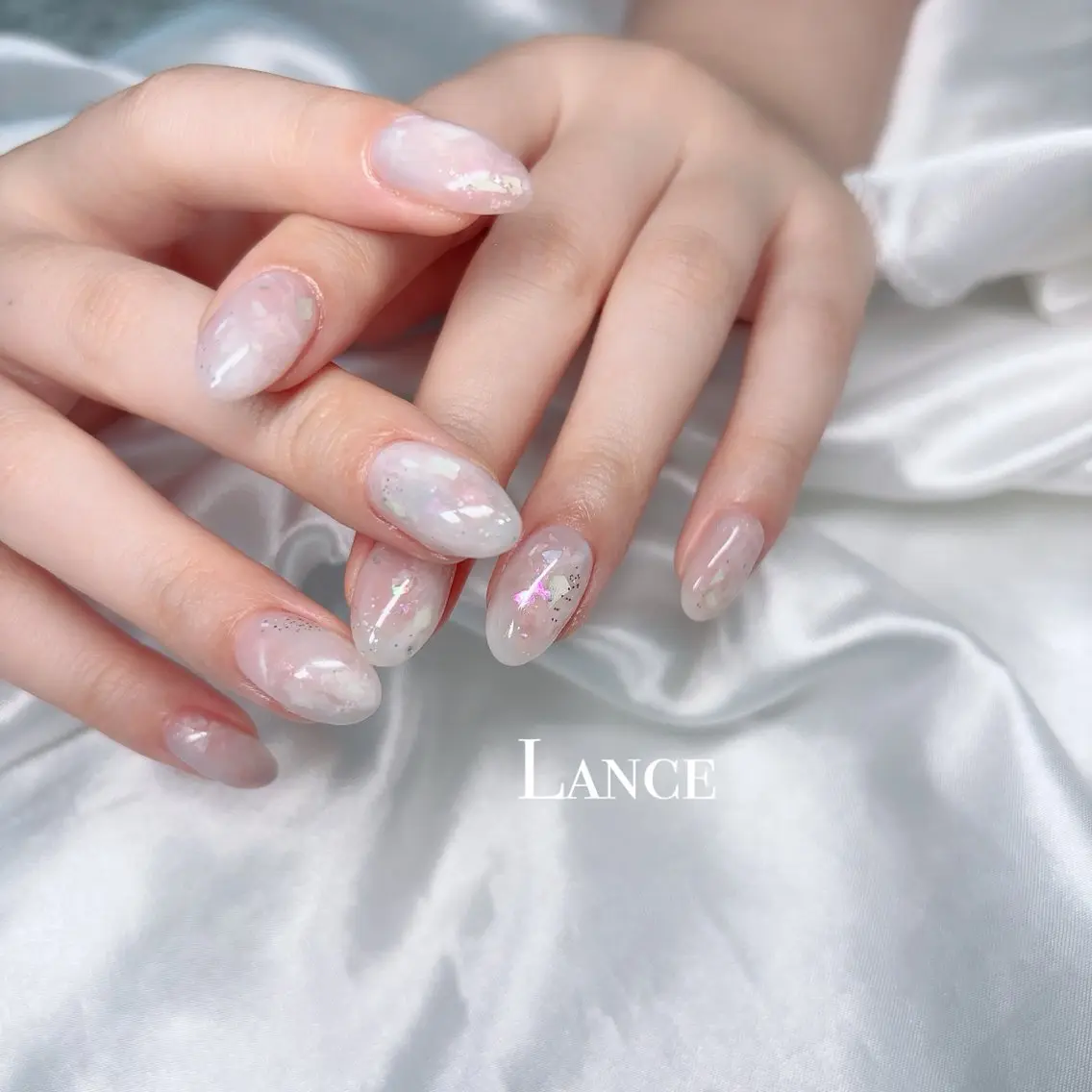 ネイル オーロラネイル フットネイル 氷ネイル・うるうるネイル キラキラネイル 韓国ネイル Lance nailのネイルデザイン