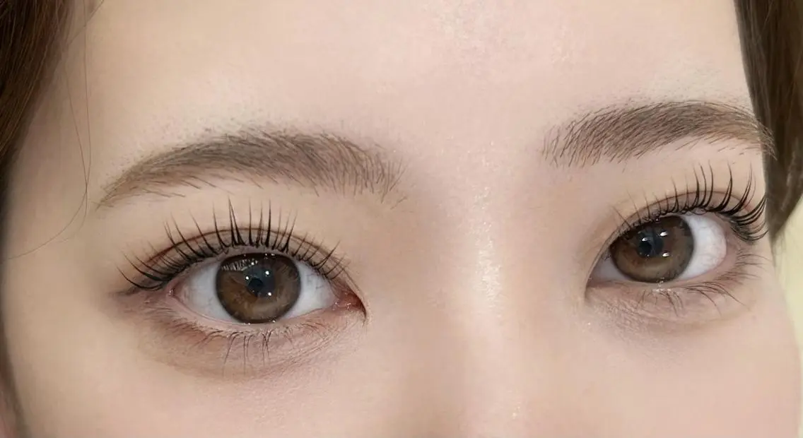 マツエク・マツパ 韓国風マツエク パリジェンヌラッシュリフト まつげパーマ ワンホンマツエク Nail&eye Belire 新宿のネイルデザイン
