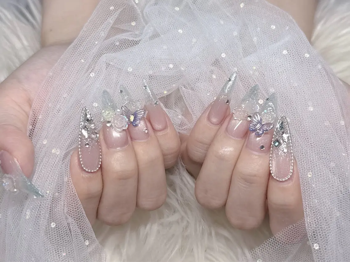 ネイル アートネイル チークネイル ドット フットネイル フレンチネイル ハンドネイル フットネイル 🎃Rina🍁 Mikaのネイルデザイン