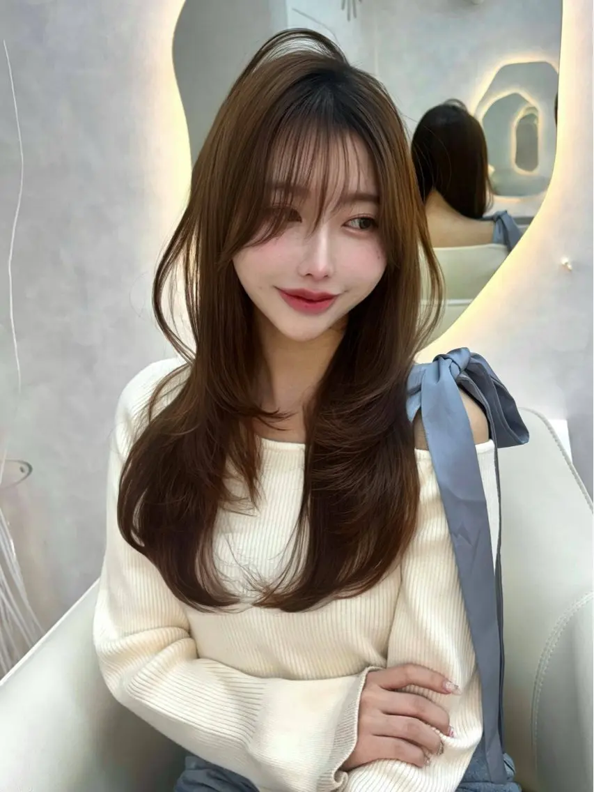 ロング カラー パーマ ヘアアレンジ カット ヘアカラー トリートメント 🤍韓国風レイヤー/ 艶髪🤍鳥越美羽のヘアスタイル