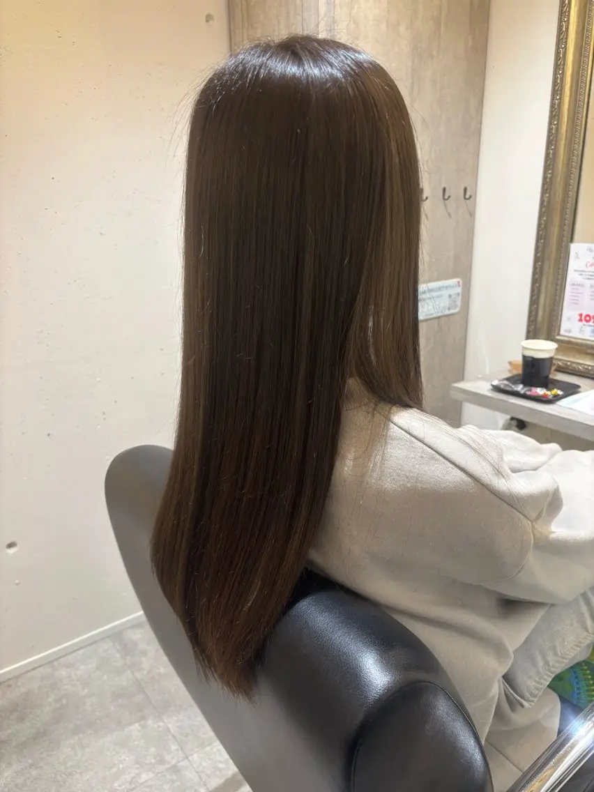 ロング カラー 透明感カラー オリーブカラー ヘアカラー ヤナ ドリのヘアスタイル