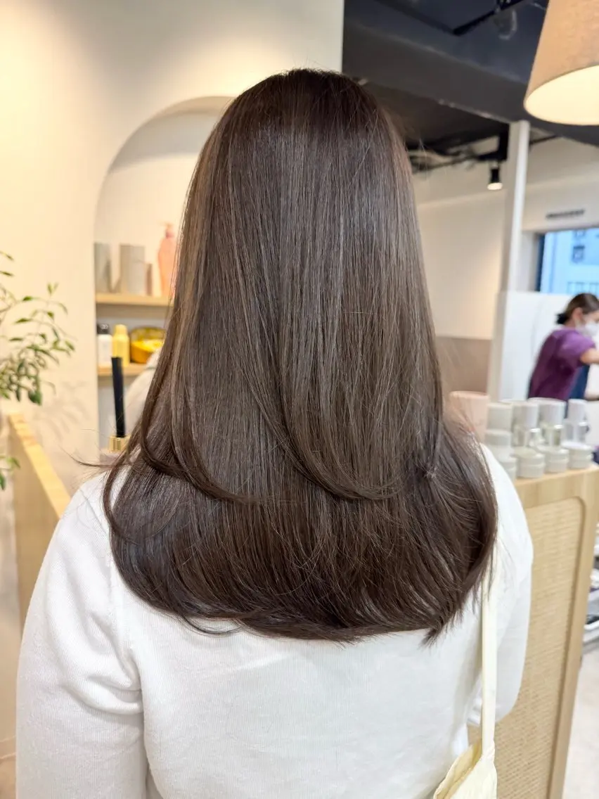 カラー ベージュカラー ブリーチ ショコラグレージュ 透明感カラー グレージュ ヘアカラー トリートメント 艶カラー🎀Cara アシスタントwakoのヘアスタイル