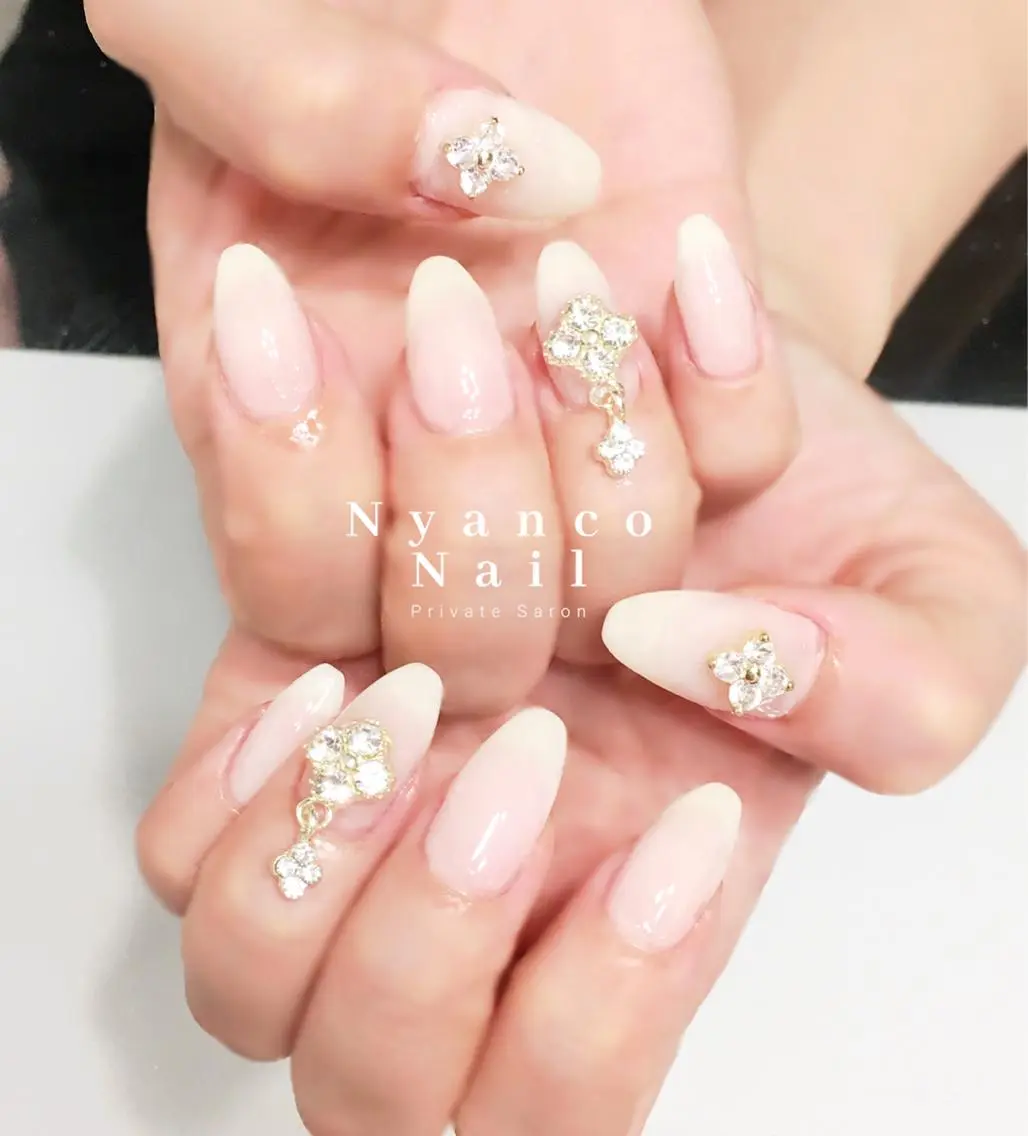 ネイル ジェルネイル キラキラネイル ワンカラーネイル シンプルネイル 春ネイル Nyanco Nailのネイルデザイン