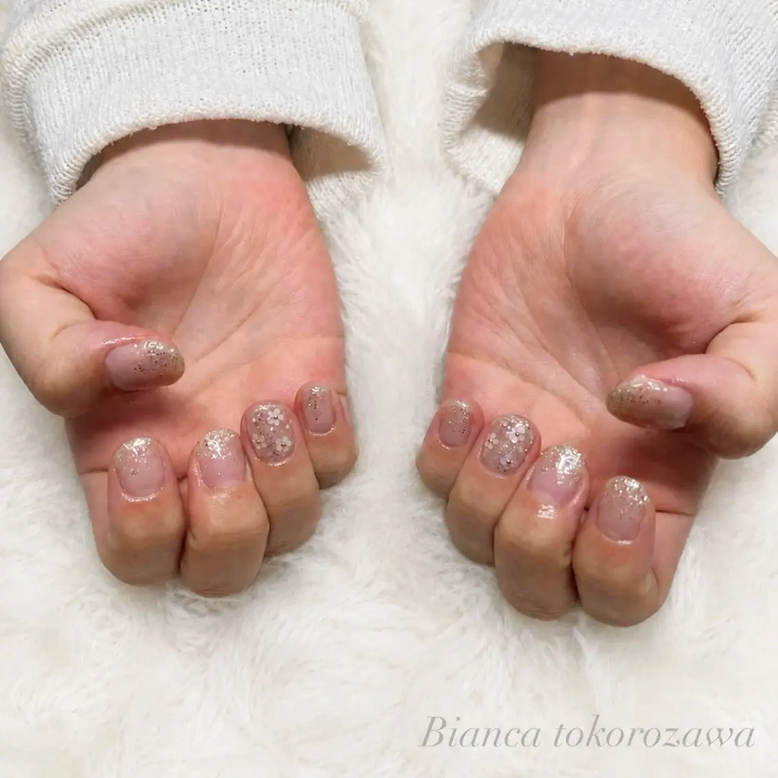 ネイル グラデーション ラメ(グリッター) ラメグラデーション ハンドネイル Bianca所沢 higasaのネイルデザイン