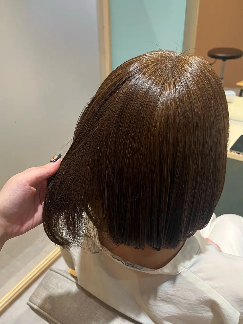 カラー 相田 佳乃のヘアスタイル