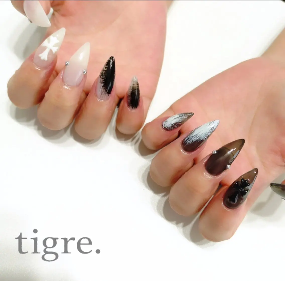 ネイル ハンドネイル tigre .のネイルデザイン