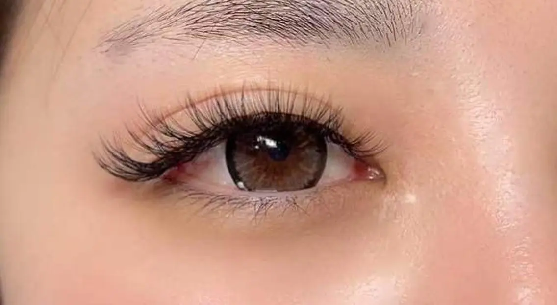 大人気🧚‍♂️ パリエク🧚パリジェンヌ（上まつ毛）+ フラットラッシュ 160本+キープ美容液の写真