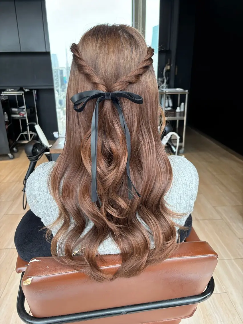セミロング ヘアアレンジ ハーフアップ ヘアセット 穂積 未優のヘアスタイル