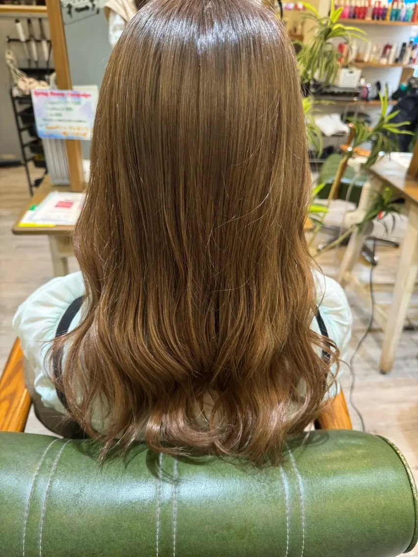 ミディアム ヘアカラー 🦋ふくい あやの🦋のヘアスタイル