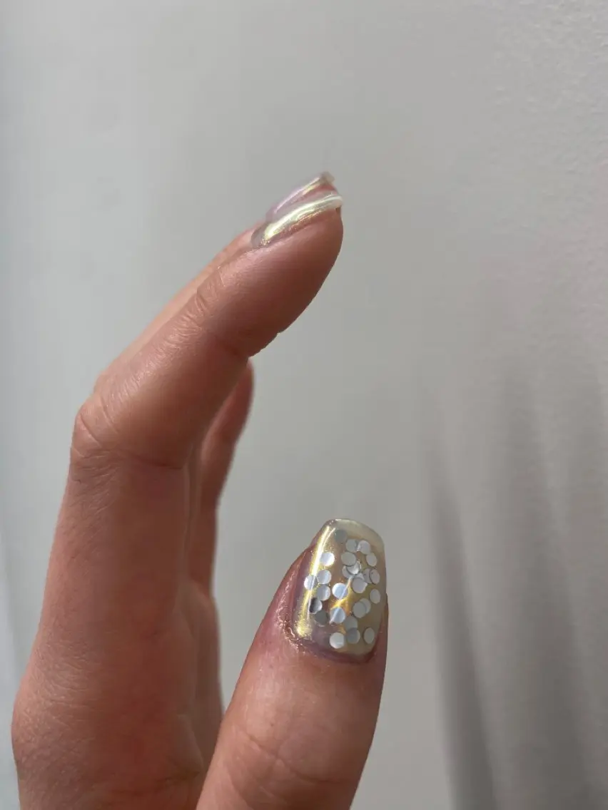 ネイル ホログラムネイル chika ／ nailのネイルデザイン