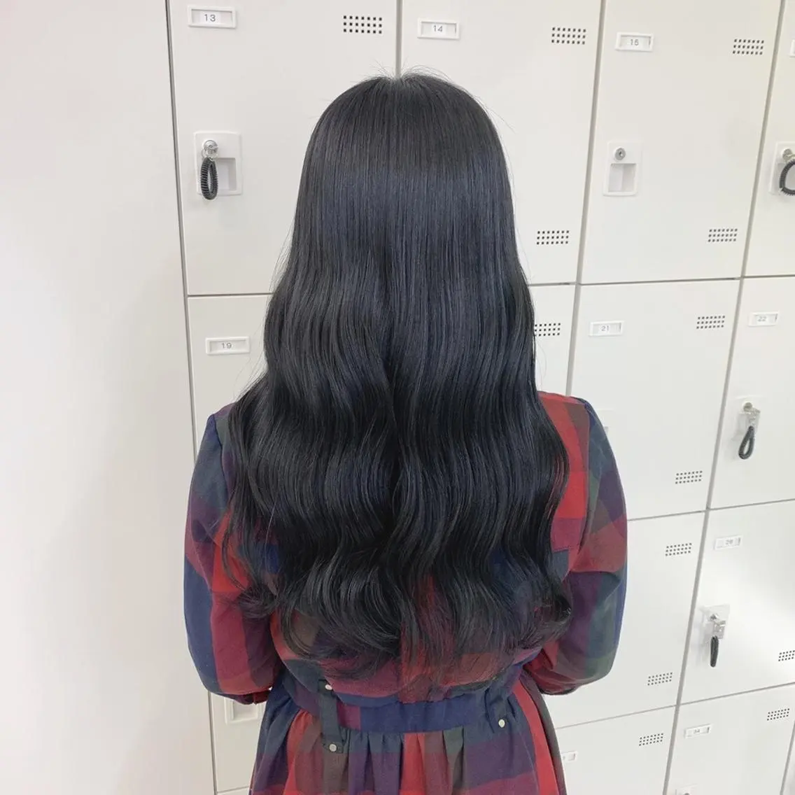 カラー 🩶透髪×モテ髪🩶 FRUITS🏹🩶のヘアスタイル