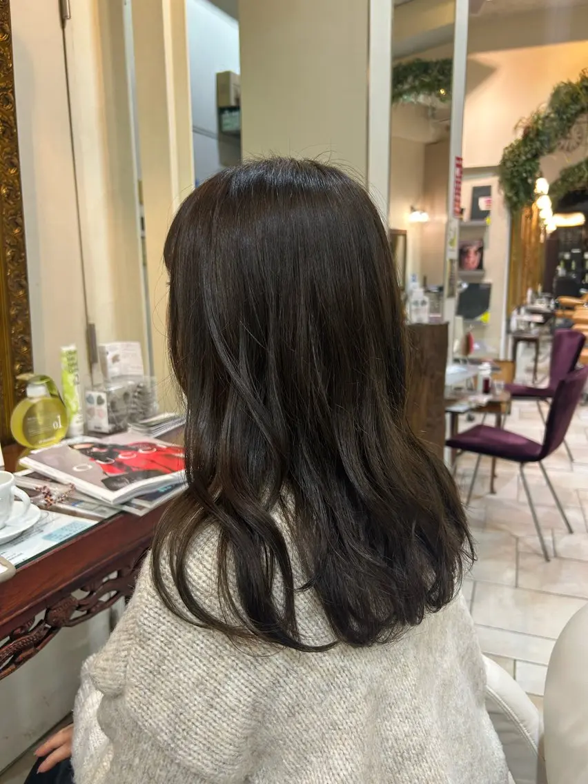 ロング タテイシ アサノのヘアスタイル