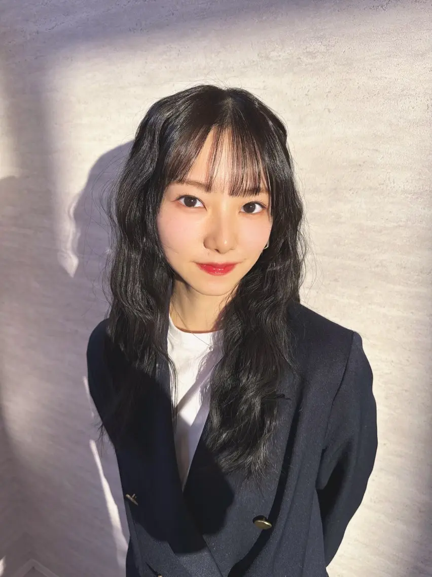 ロング カラー ヘアアレンジ カット ヘアカラー トリートメント 韓国レイヤーカット/ 儚げカラーチナツのヘアスタイル