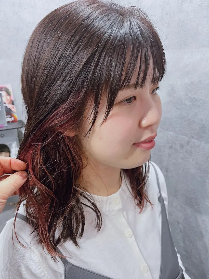 カラー ヤマモト ヒロミのヘアスタイル