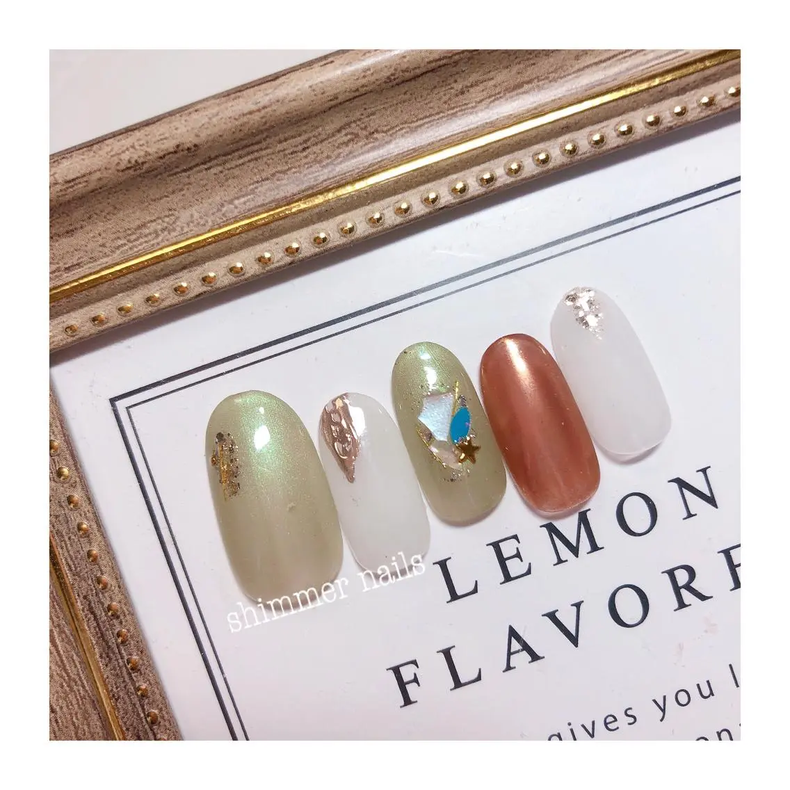ネイル グリーン shimmer nailsのネイルデザイン