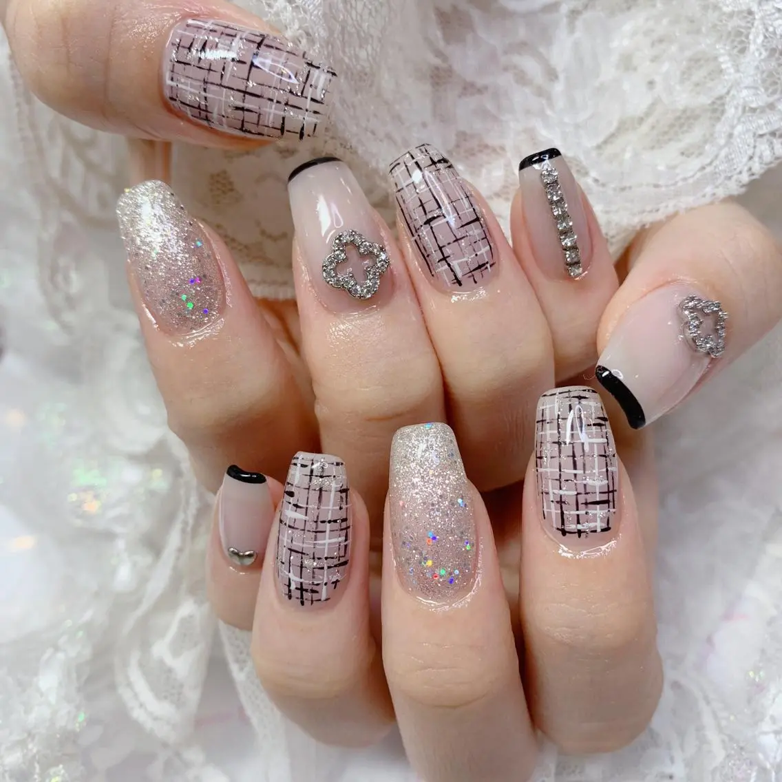 ネイル ハンドネイル La neige* yuki 🐩🌙のネイルデザイン