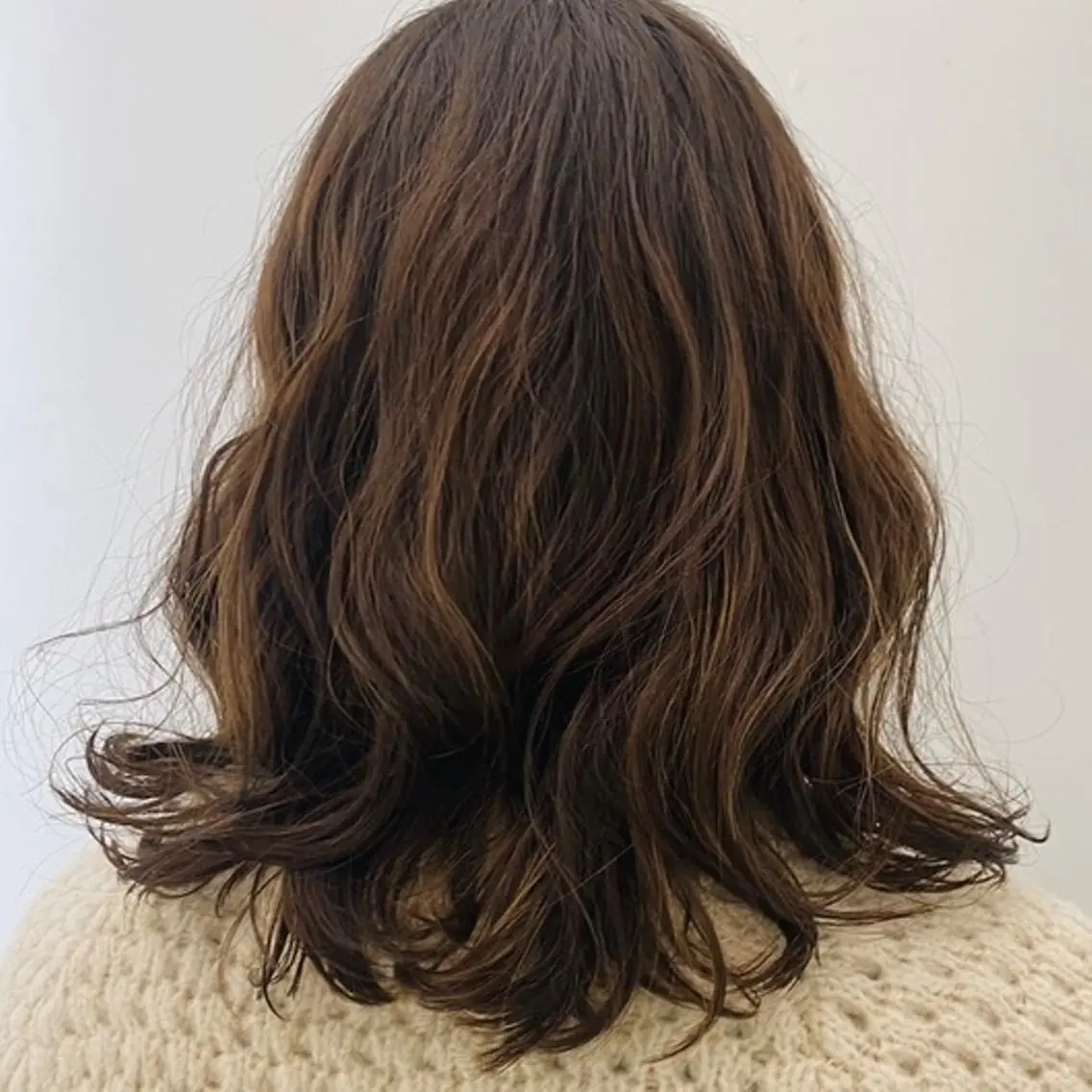 ミディアム カラー パーマ ミディアムパーマ 大石 沙季のヘアスタイル