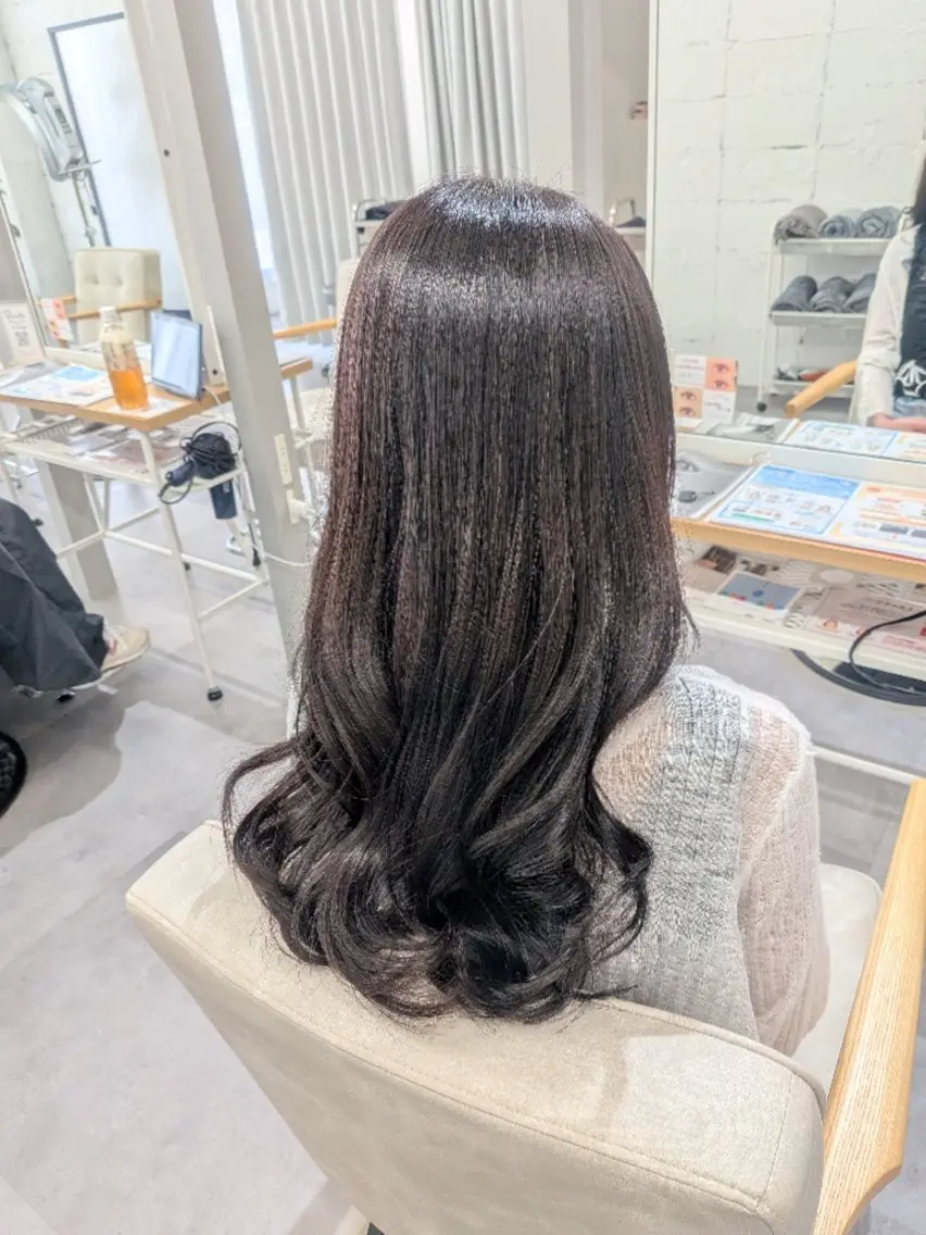 ロング ロング カット ヘアカラー トリートメント 椎名 紗愛のヘアスタイル