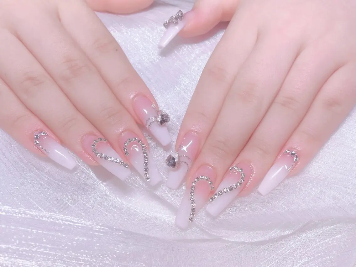 ネイル ハンドネイル LuLu nail💕ミカのネイルデザイン
