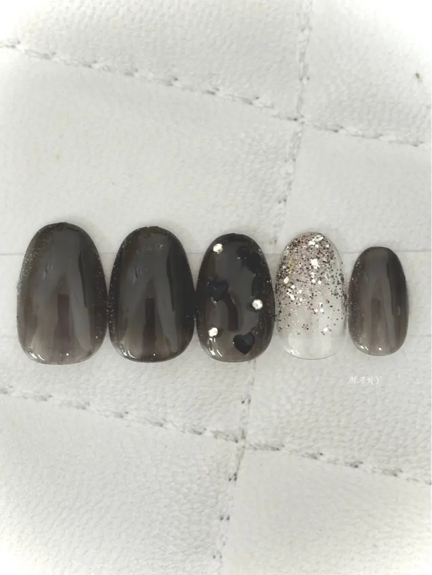 ネイル ハート ニュアンスネイル ワンカラーネイル ハンドネイル Mary nail .narumiのネイルデザイン