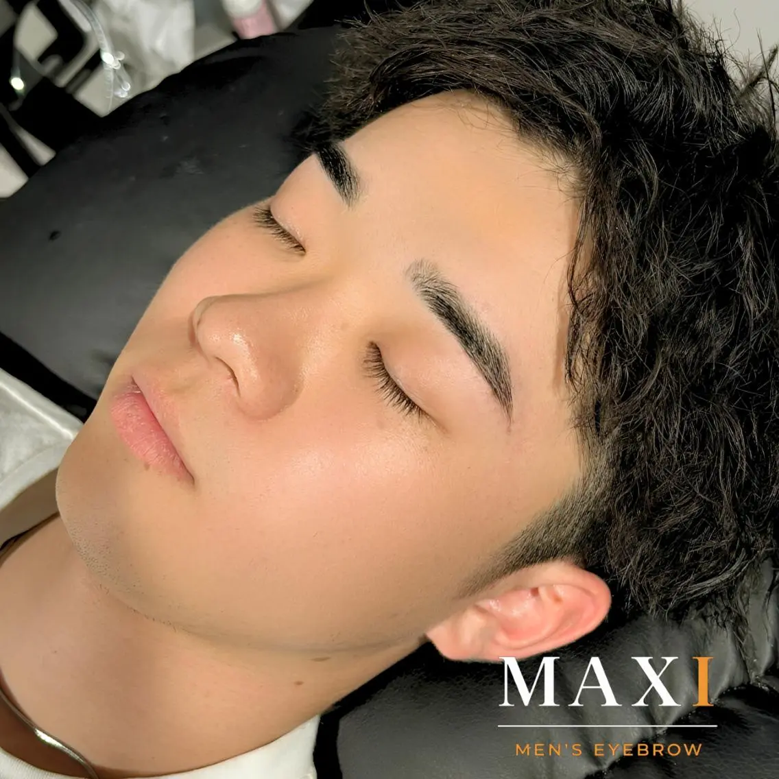【メンズ眉毛・メンズWax】アイブロウ/骨格診断+間引き¥5500→¥5000の写真