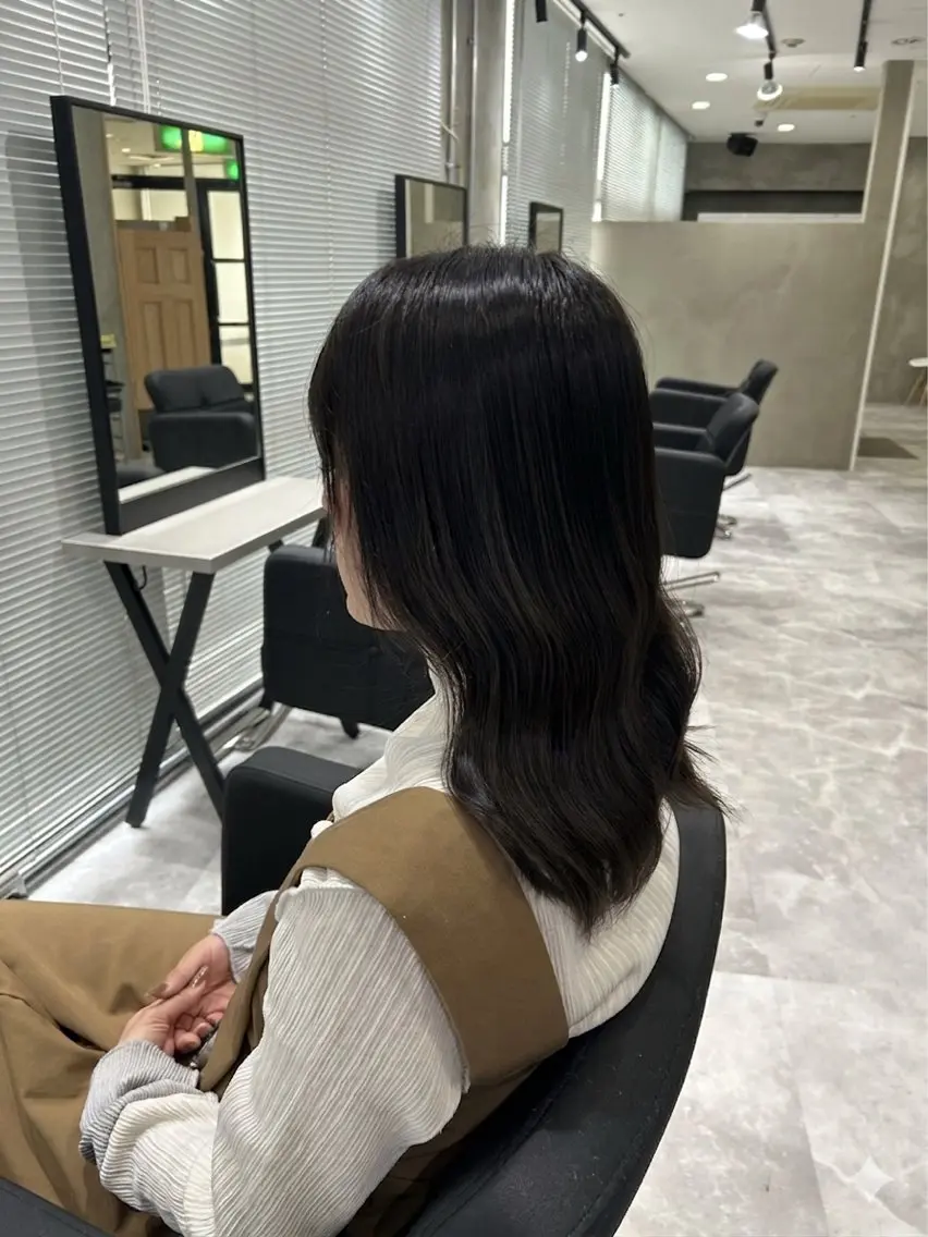 カラー アッシュ ワカナ モデル募集中🎀🫧のヘアスタイル