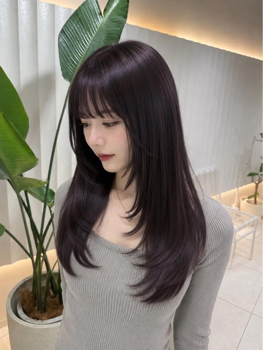 セミロング カラー ラベンダーカラー レイヤーカット ヘアカラー トリートメント ラベンダー💜グレー 🩶暗髪🖤のヘアスタイル