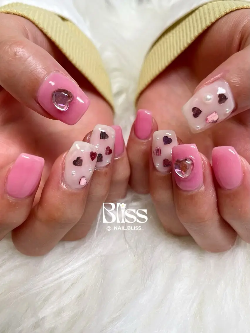 ネイル ハート ストーンネイル ハンドネイル NAIL BLISSのネイルデザイン