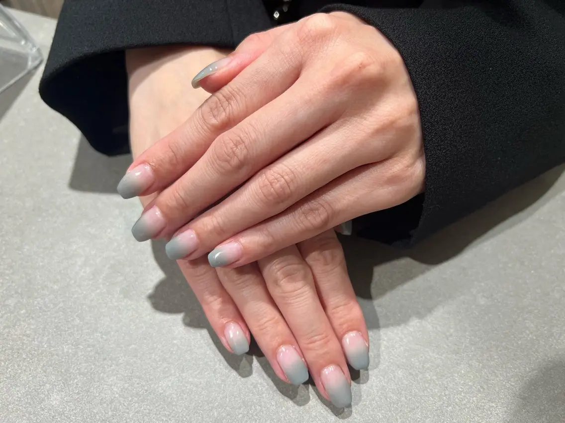 ネイル グラデーション 💎【IRY】💎 Tsukiのネイルデザイン