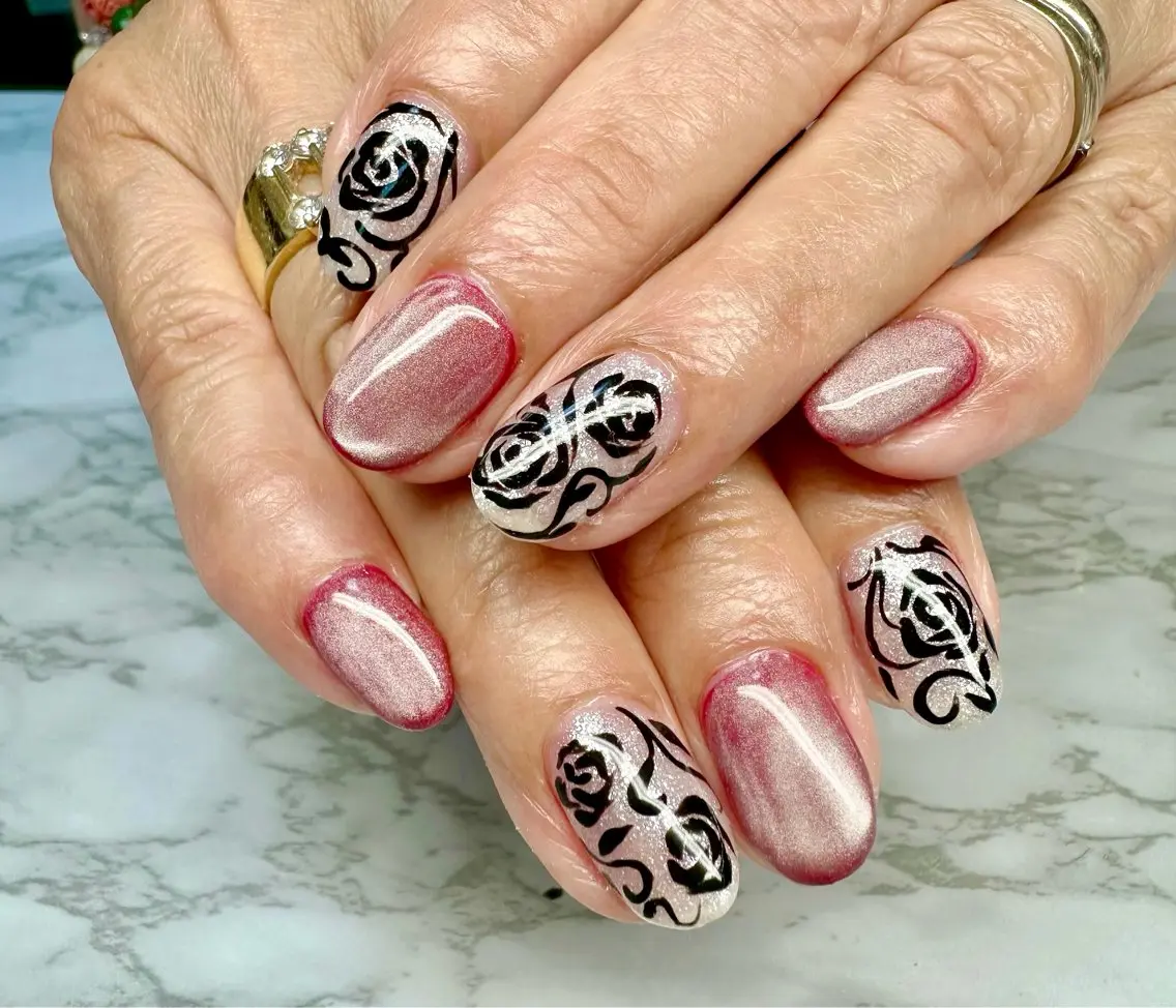 ネイル オーロラネイル マグネットネイル ニュアンスネイル ワンカラーネイル 夏ネイル Mai’s nailのネイルデザイン